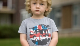 Cậu bé mắc căn bệnh lạ: Ăn không biết no